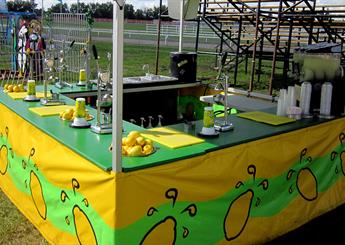 Lemondade Stand 4